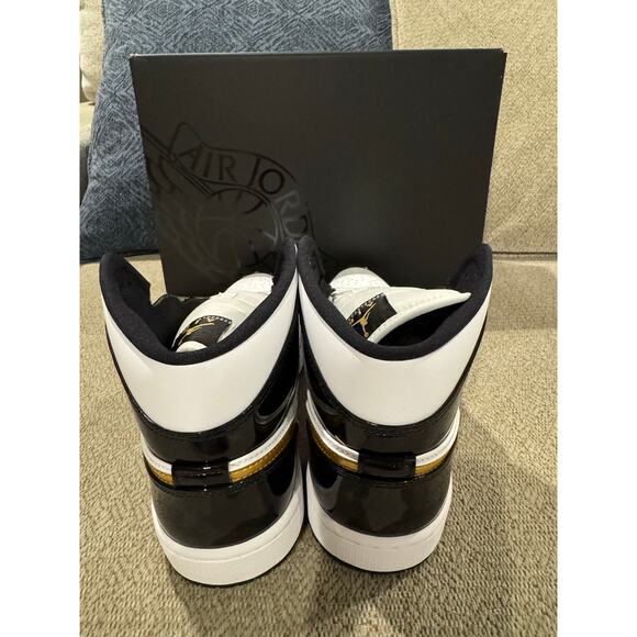 Sz 10 - Jordan 1 Mid Patent Black White Gold - Picture 4 of 7